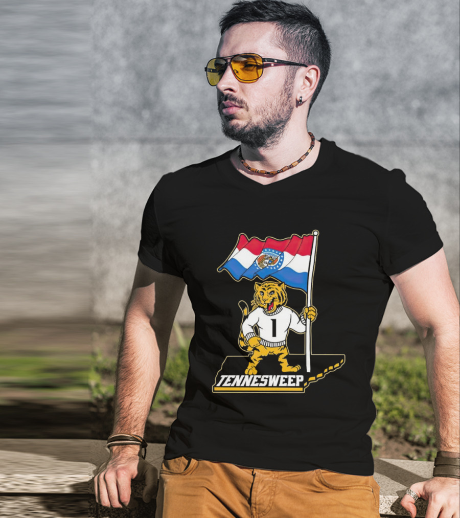 Missouri Tigers Mascot Holding Flag Tennesweep T-Shirt