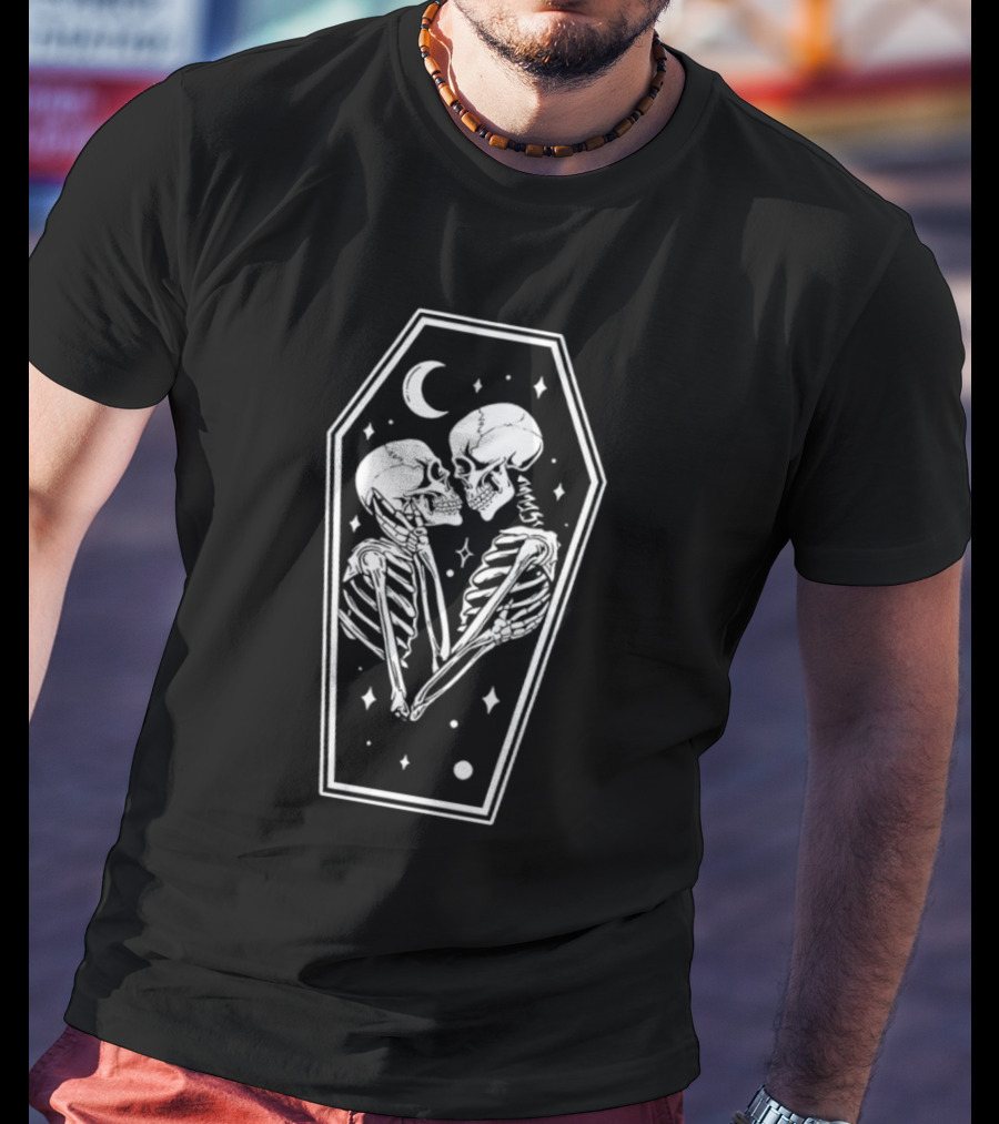 Skeletons Embracing In Coffin Tarot Card T-Shirt
