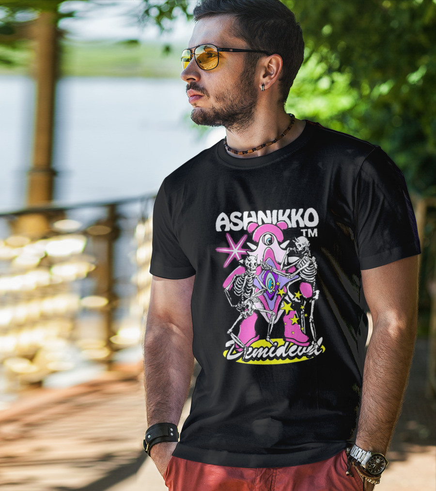 Ashnikko Demidevil Skeleton Starry Eyeball Creature With Skeletons T-Shirt