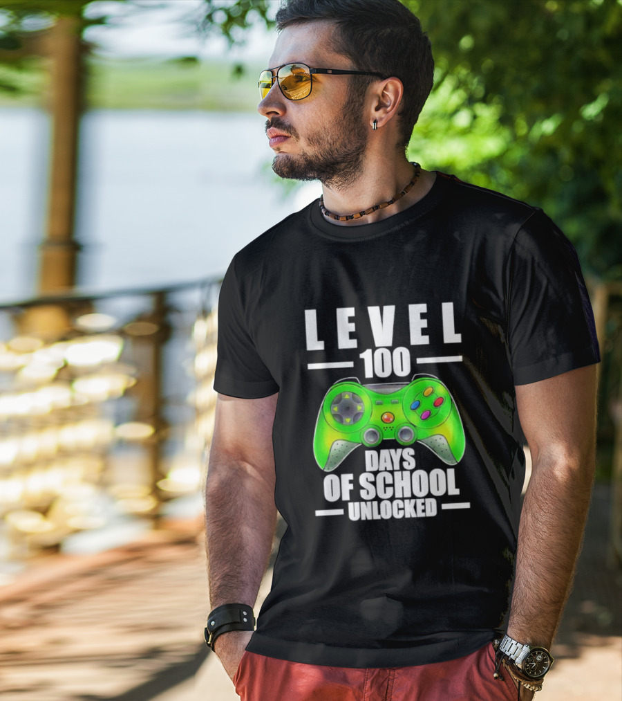 LEVEL 100 DAYS OF SCHOOL UNLOCKED GAMING CONTROLLER T-Shirt