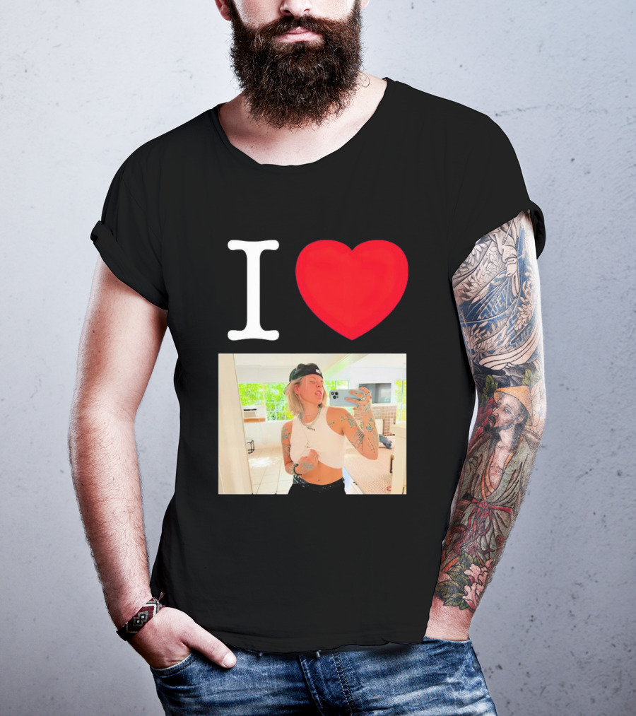 I Love Lauren Sanderson Tattooed White Crop Top Mirror Selfie Image T-Shirt