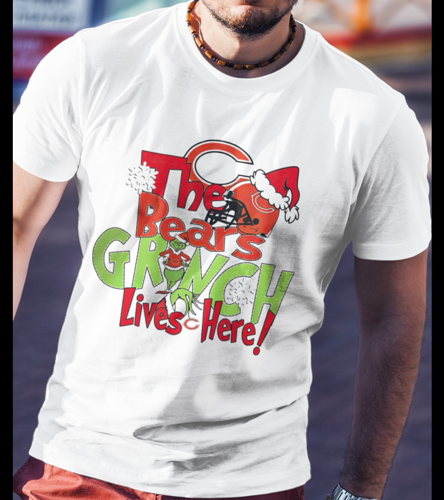 Chicago Bears Grinch Lives Here Christmas Football T-Shirt