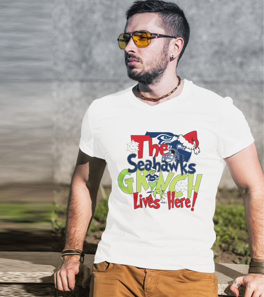 The Seattle Seahawks Grinch Lives Here Christmas T-Shirt