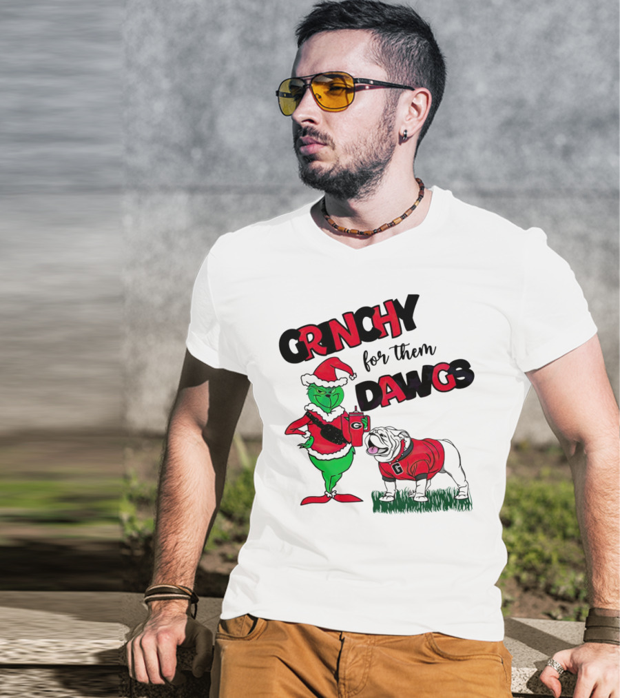 Grinchy For Them Dawgs Georgia Bulldogs Football Christmas Grinch Holding Drink And Bulldog Wearing Red T-Shirt