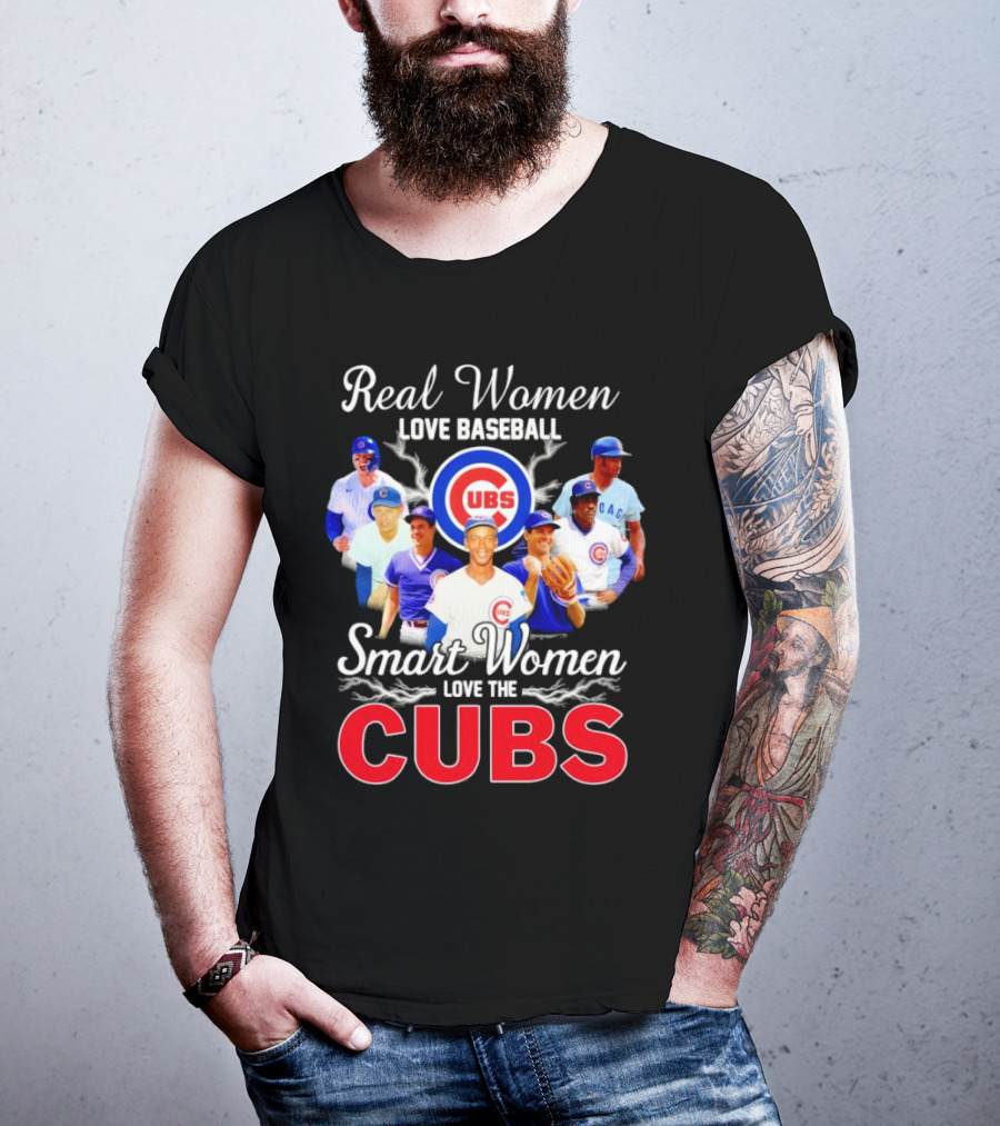 Real Women Love Baseball Smart Women Love The Chicago Cubs With Iconic Cubs Players T-Shirt