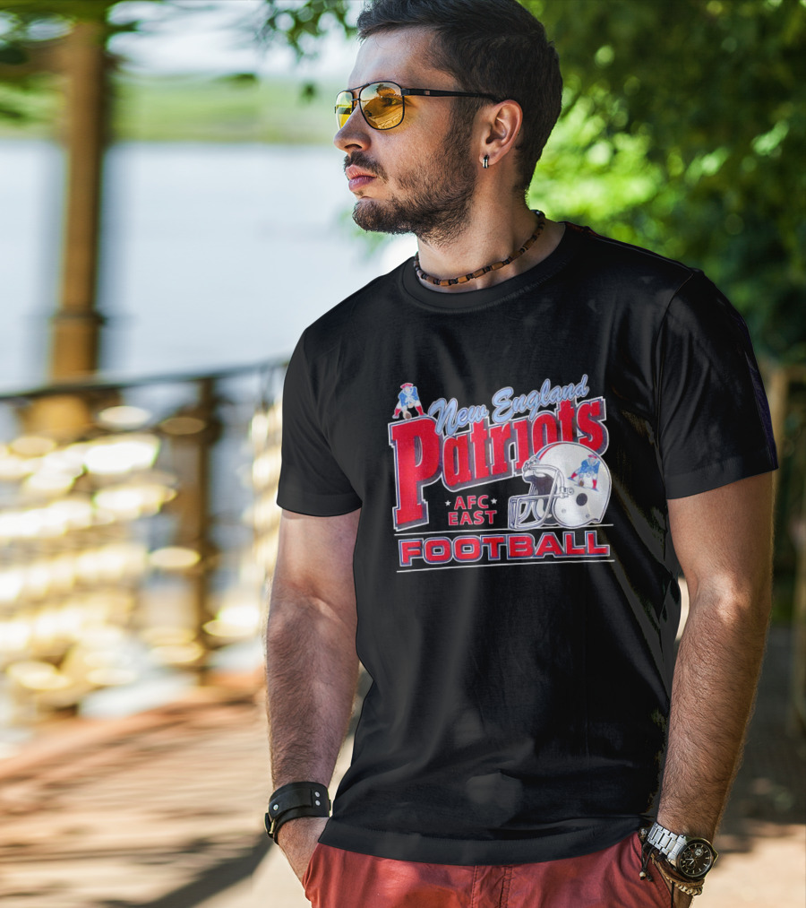 New England Patriots AFC East Football Helmet T-Shirt