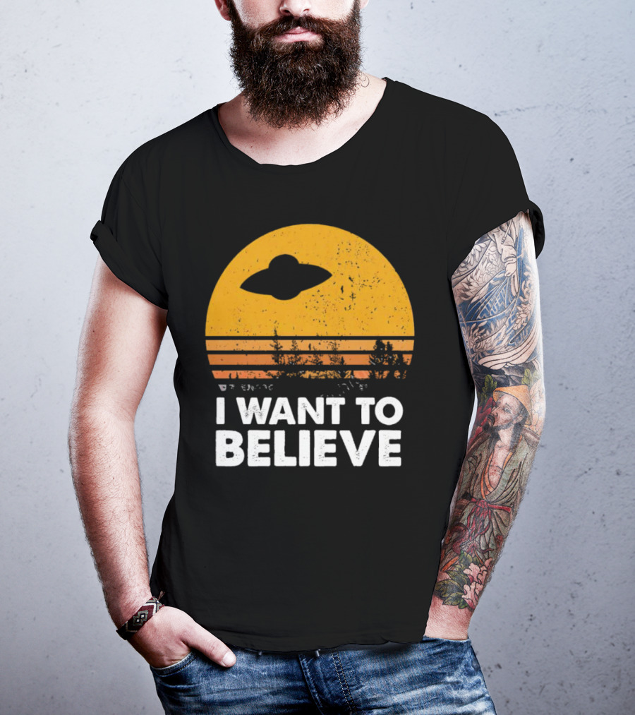 I Want To Believe Alien UFO Vintage Sunset T-Shirt