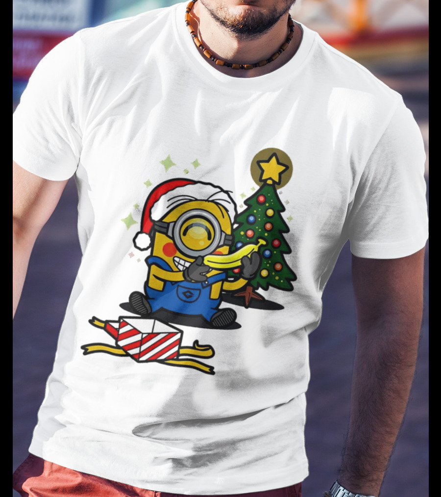 Minion Santa Hat With Banana Christmas Tree And Gift Box T-Shirt