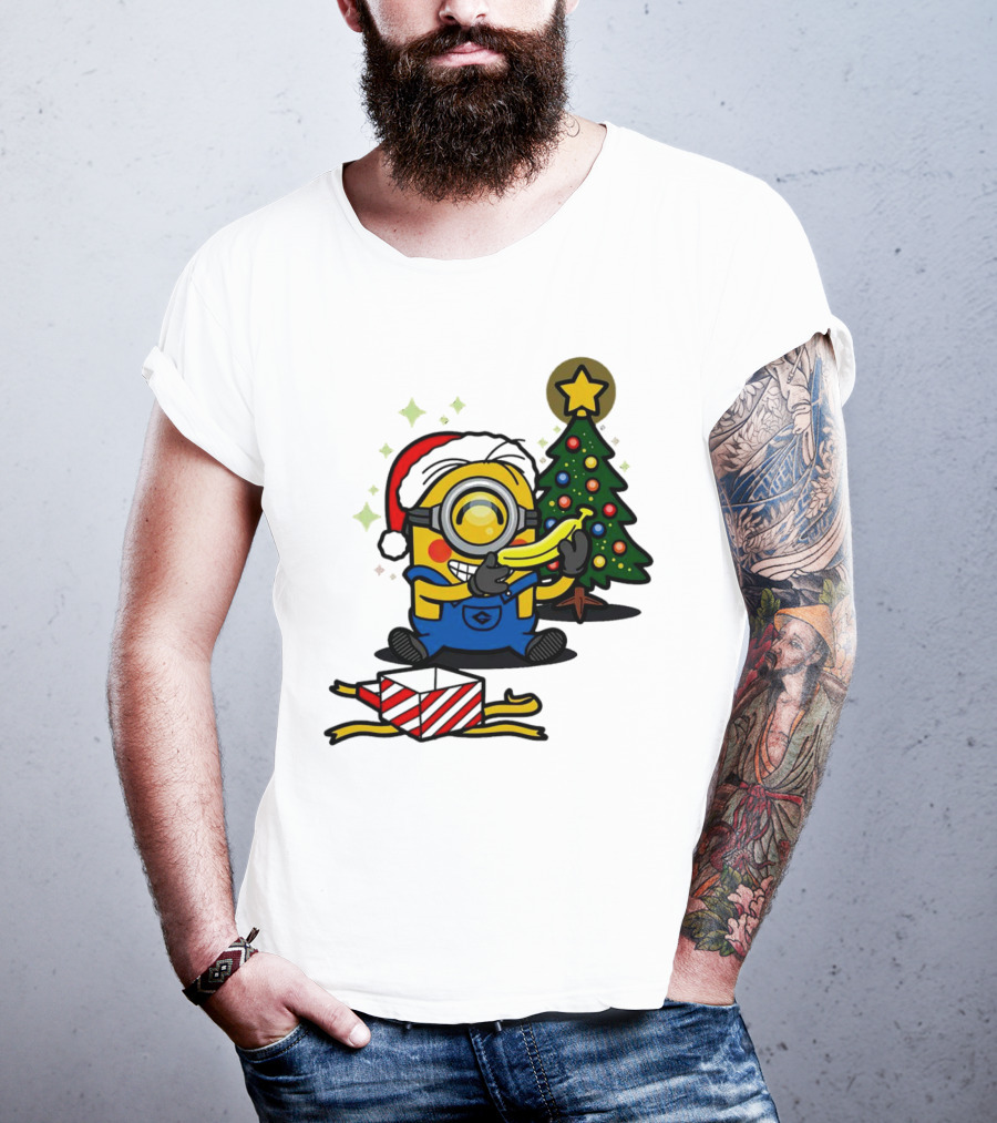 Minion Santa Hat With Banana Christmas Tree And Gift Box T-Shirt
