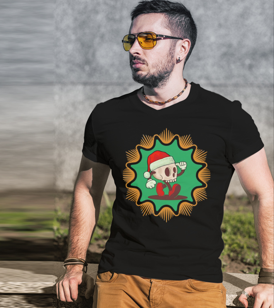 Skull Santa In Vintage Christmas Hat Badge T-Shirt