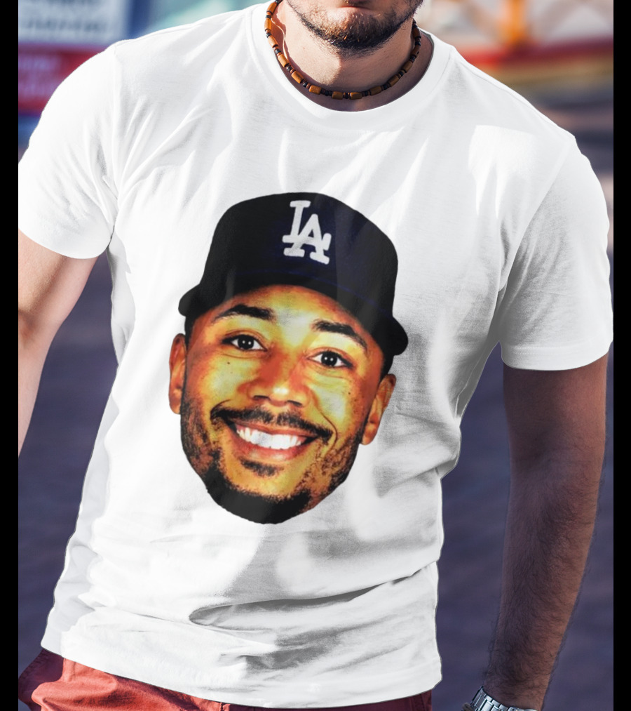 Mookie Betts Los Angeles Dodgers LA Cap Big Face T-Shirt