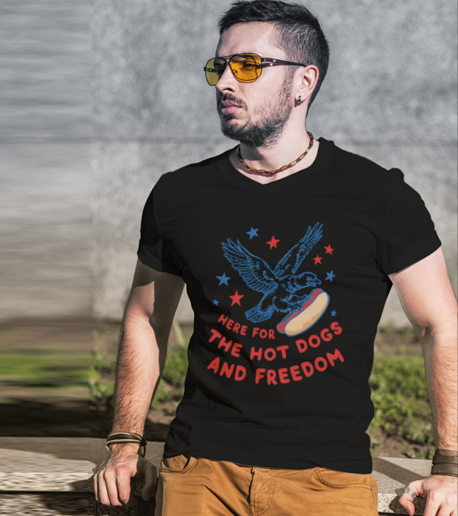 Here For The Hot Dogs And Freedom USA Eagle Stars T-Shirt