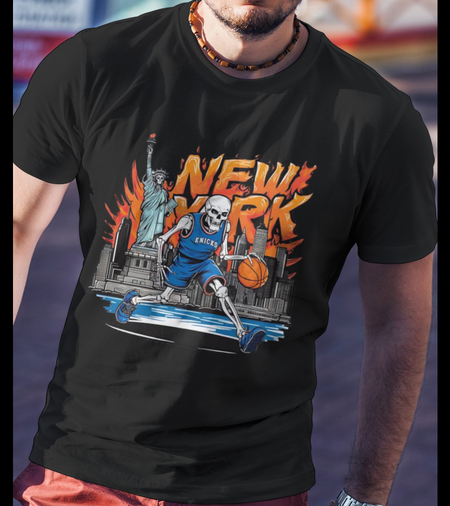 New York Knicks Skeleton Statue Basketball T-Shirt