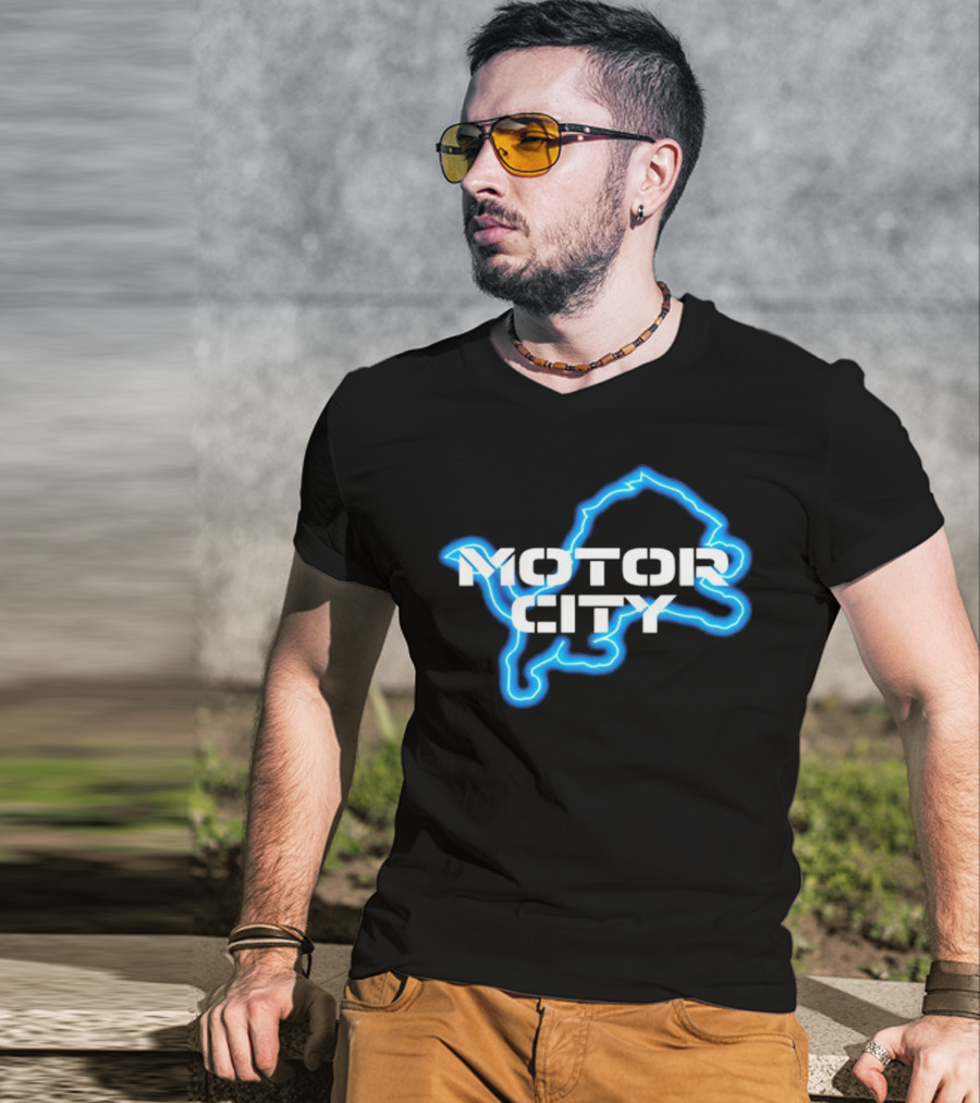 Sam Richardson Wearing Detroit Lions Motor City Blue Lion T-Shirt