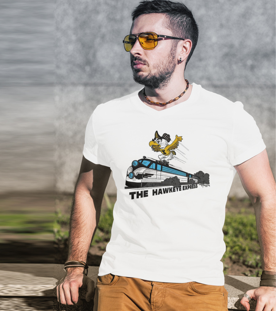 Iowa Hawkeyes The Hawkeye Express Train With Flying Mascot T-Shirt