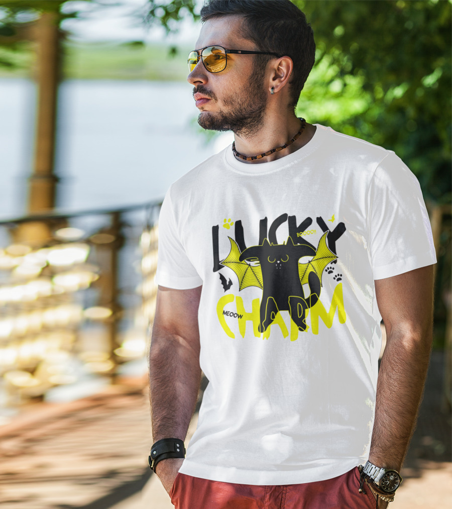 Lucky Charm Booo Meoow Bat Cat Halloween Paws T-Shirt