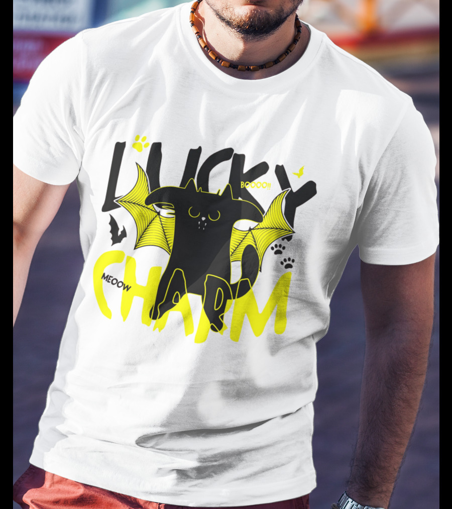Lucky Charm Booo Meoow Bat Cat Halloween Paws T-Shirt