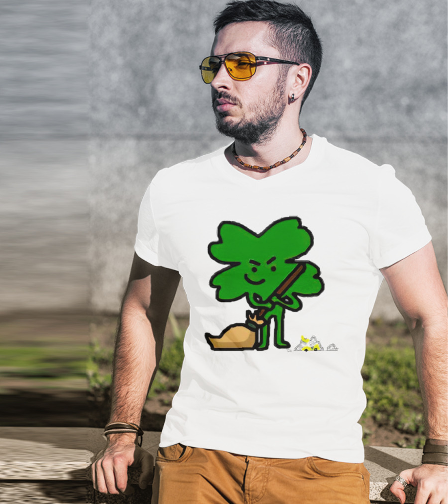Boston Celtics Sweeping Shamrock Victory T-Shirt