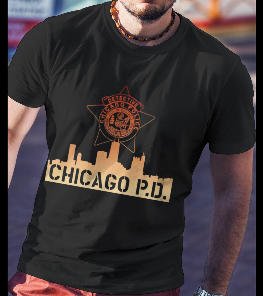 Chicago P.D. Detective Chicago Police Badge And City Skyline T-Shirt