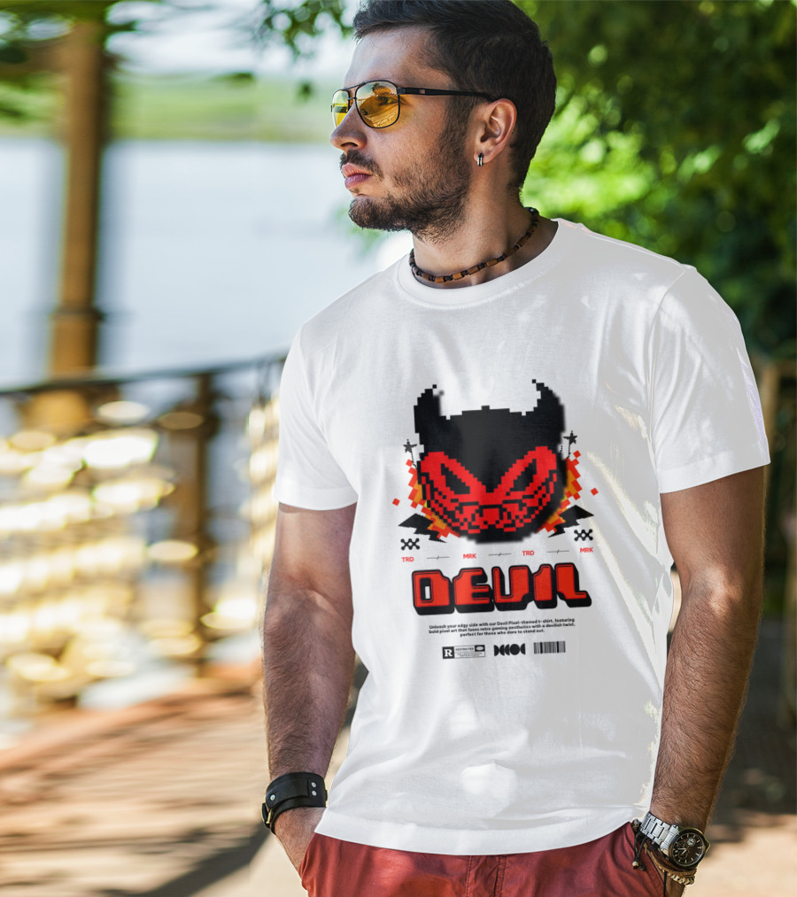 DEVIL PIXELS TRD MRK RETRO PIXEL ART FACE T-Shirt