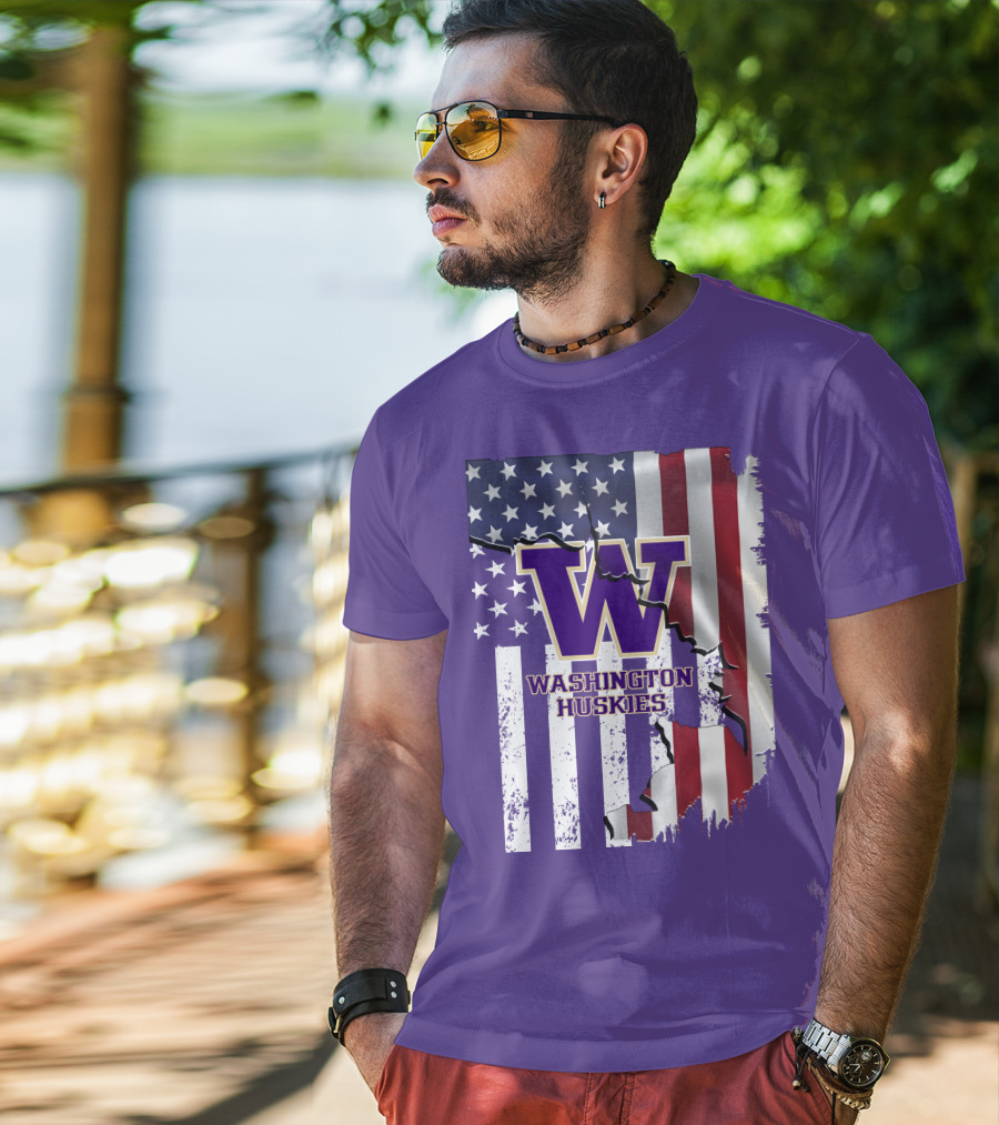 Washington Huskies W Logo American Flag T-Shirt
