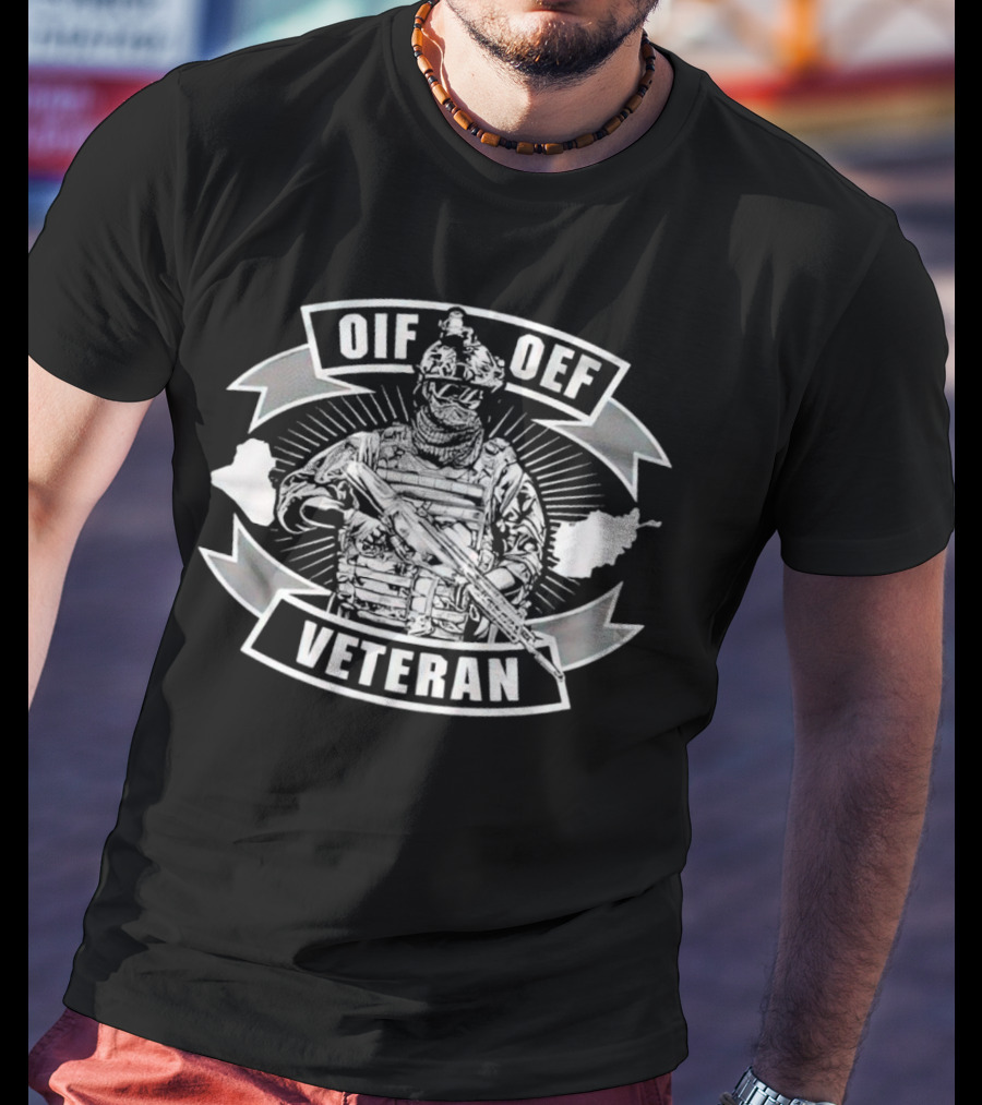 OIF OEF Veteran Soldier With Rifles And Maps T-Shirt