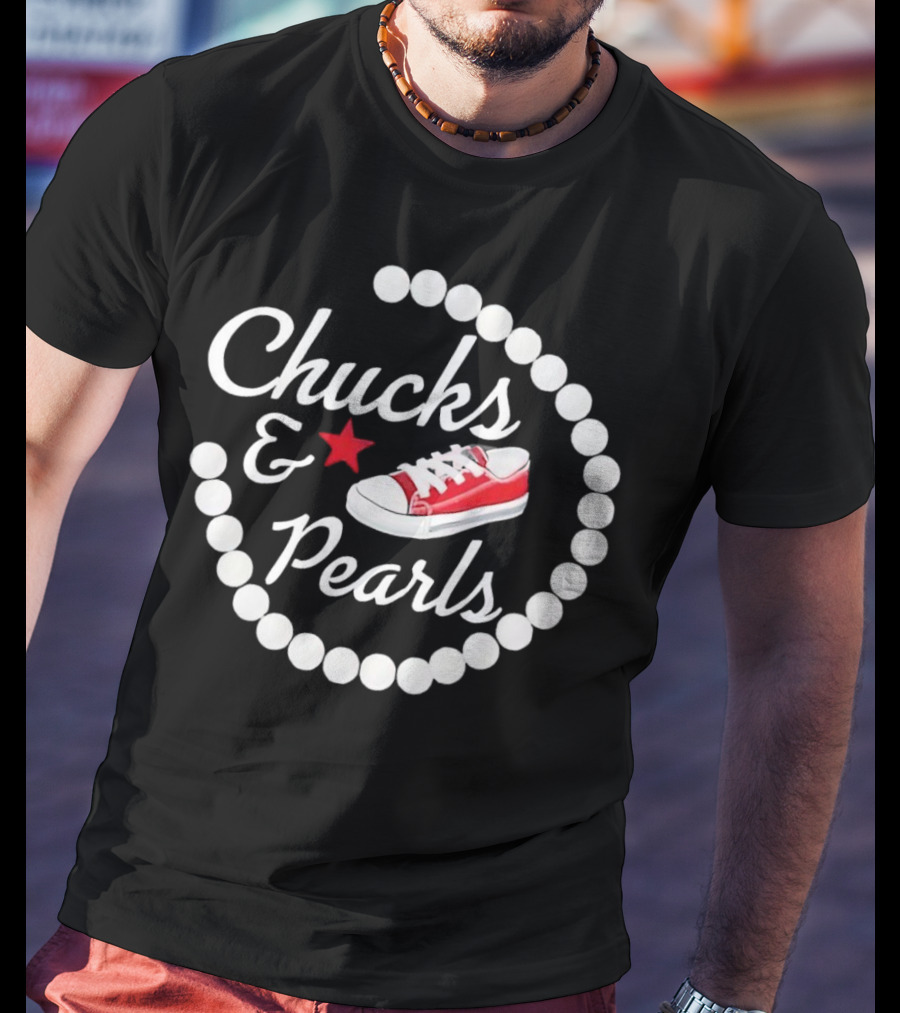 Chucks Pearls Red Sneaker Star T-Shirt