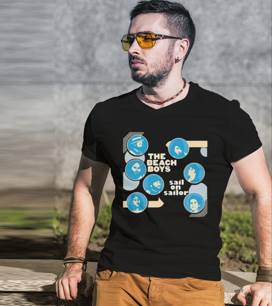 The Beach Boys Sail On Sailor Retro Blue Circles T-Shirt