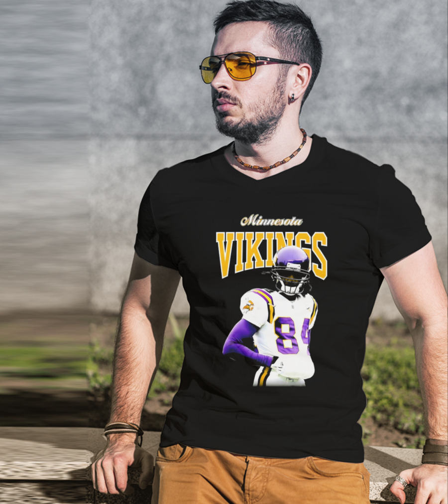Minnesota Vikings Randy Moss Number 84 Retired Player Sideline Legend T-Shirt