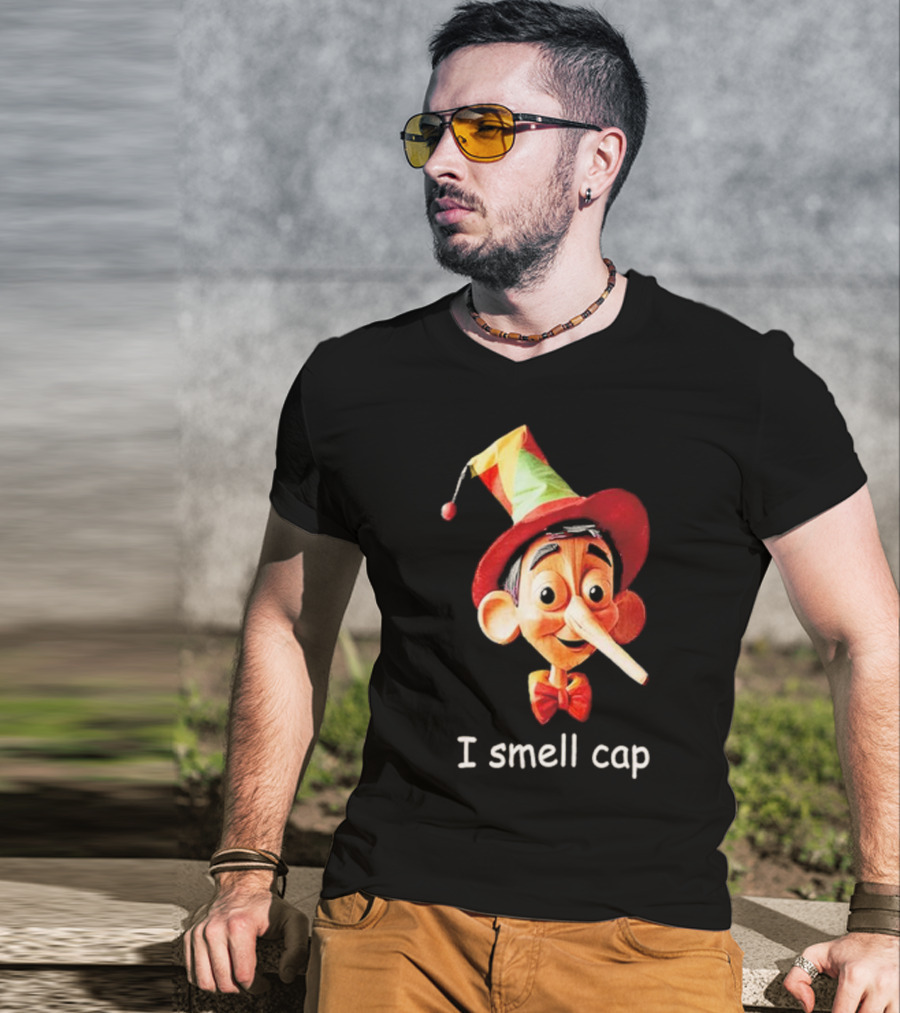 I Smell Cap Puppet Pinocchio With Colorful Hat And Bow Tie T-Shirt
