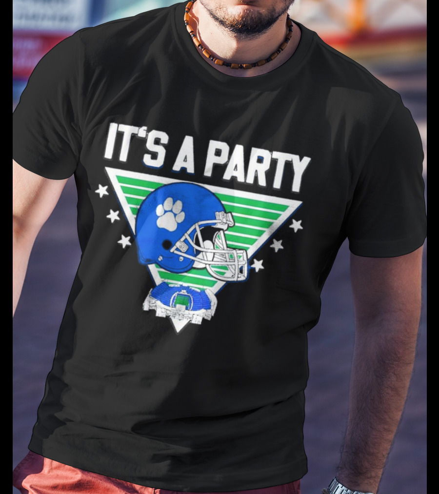 It's A Party Helmet Stadium Kentucky Wildcats T-Shirt