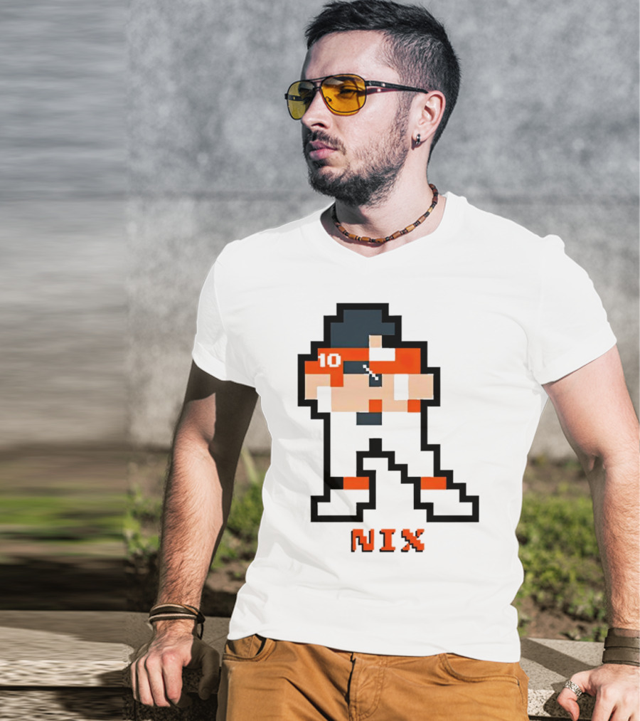 Bo Nix 8-Bit Pixel Art 10 Block Figure T-Shirt
