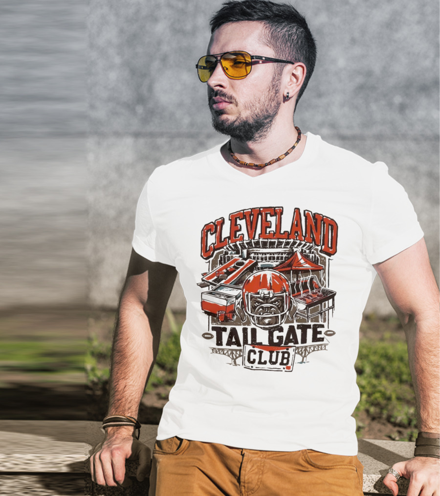 Cleveland Browns Tailgate Club Stadium Cornhole Helmet Grill T-Shirt
