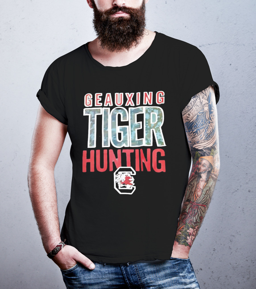Geauxing Tiger Hunting South Carolina Gamecocks C T-Shirt