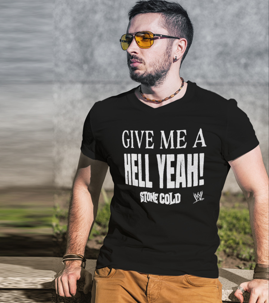 Stone Cold Steve Austin Give Me A Hell Yeah WWE T-Shirt