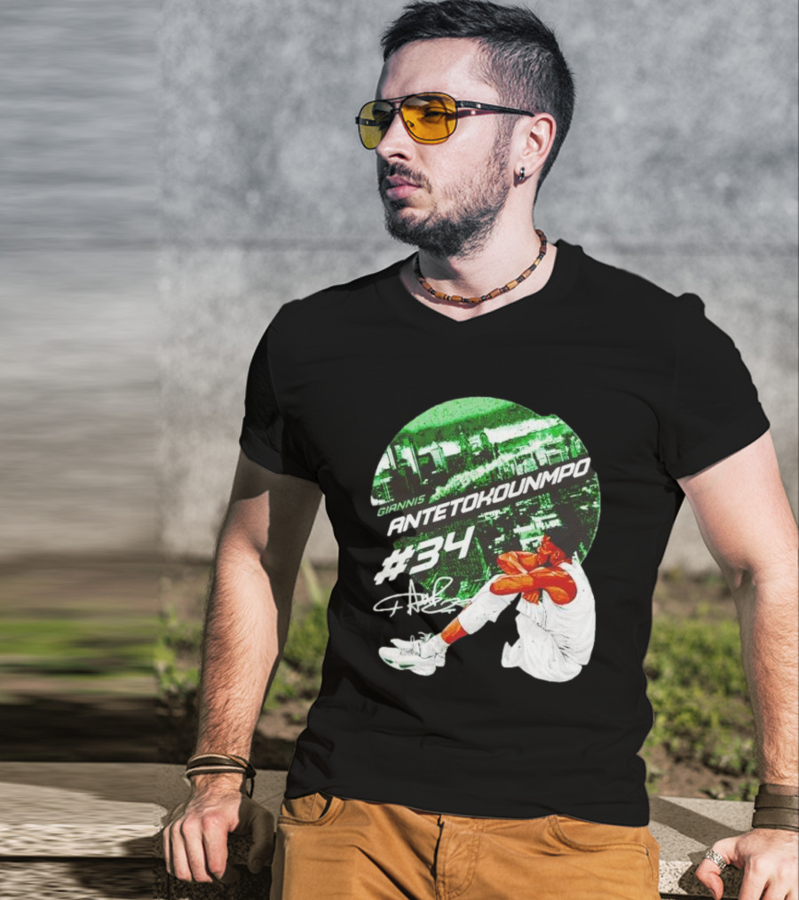 Giannis Antetokounmpo #34 Milwaukee Bucks Signature City Skyline T-Shirt