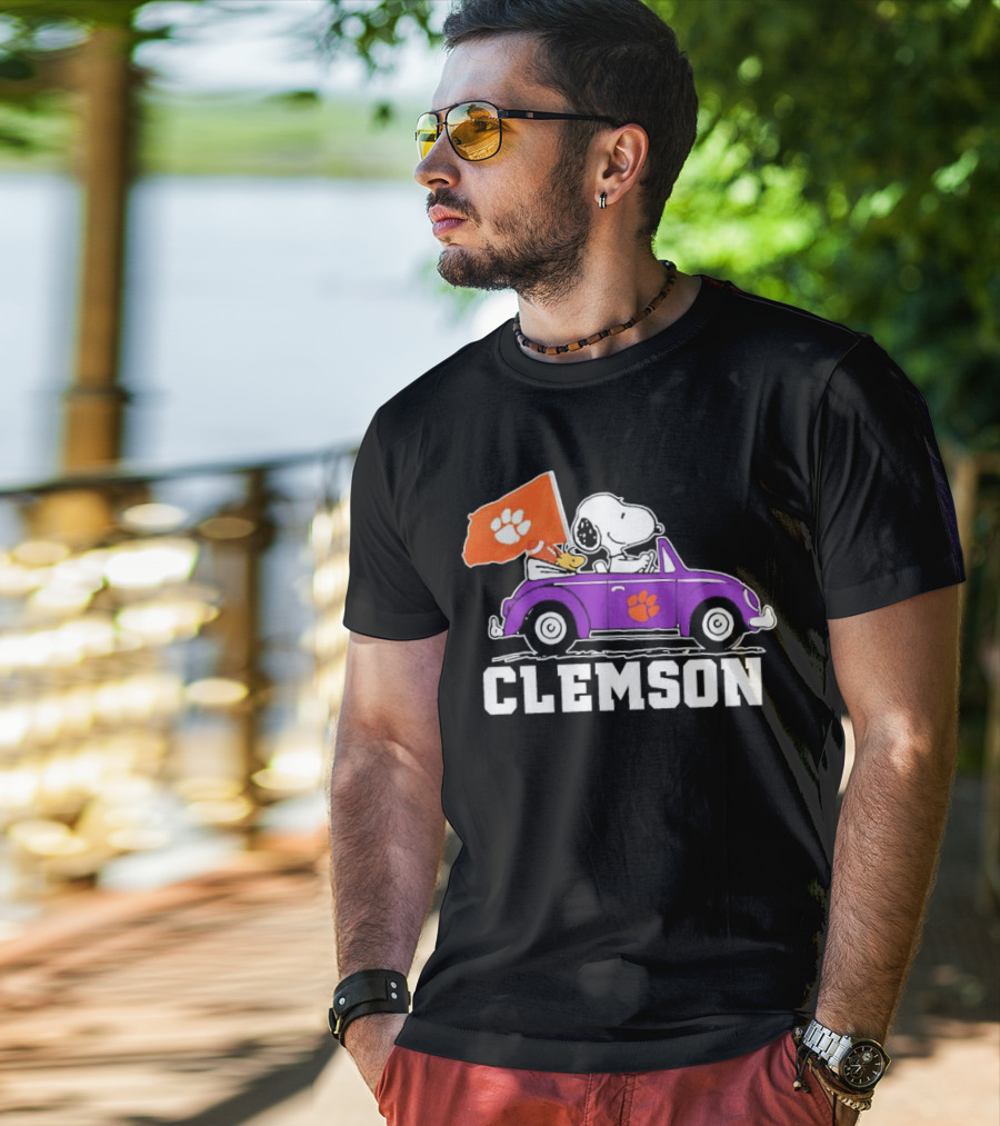 Snoopy And Woodstock In Purple Car With Clemson Flag T-Shirt