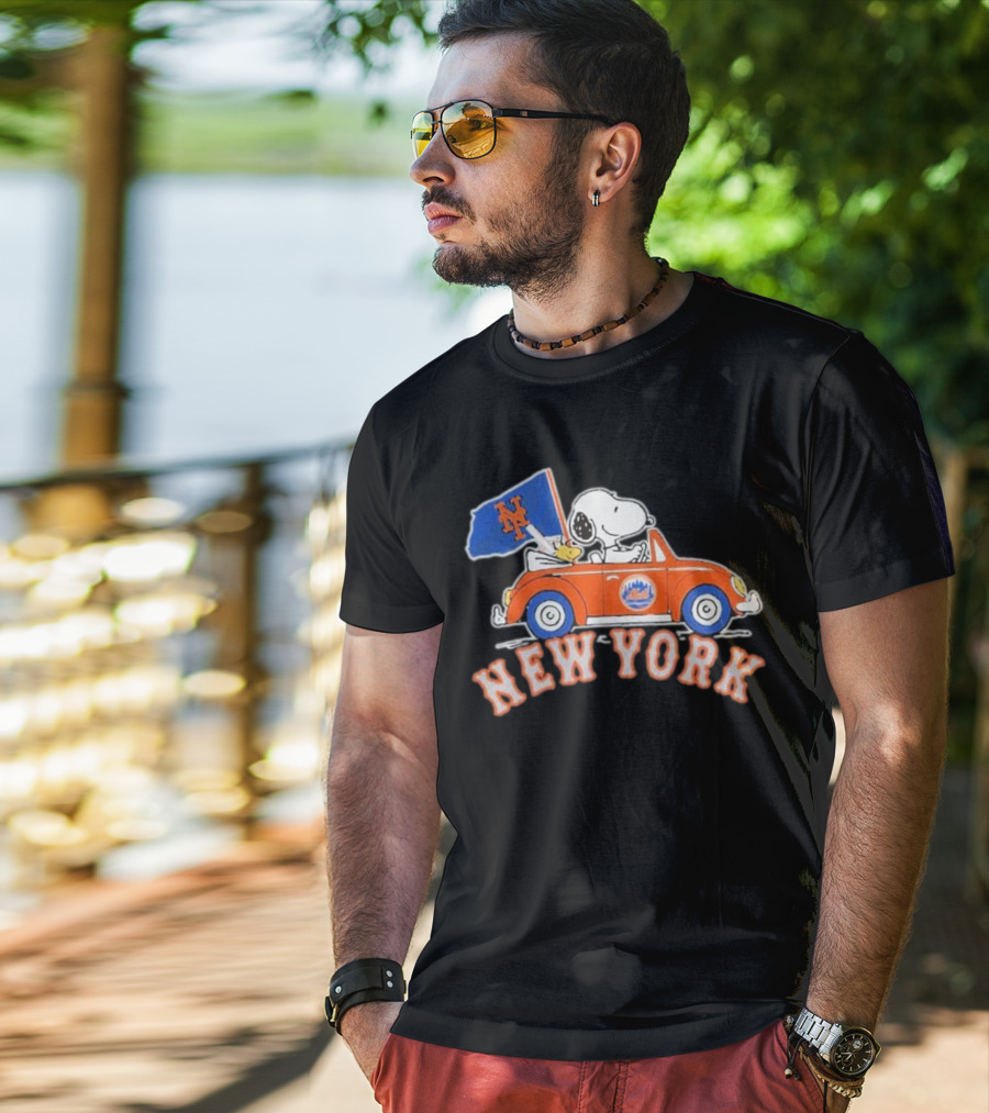 Snoopy Driving Car With New York Mets Flag T-Shirt