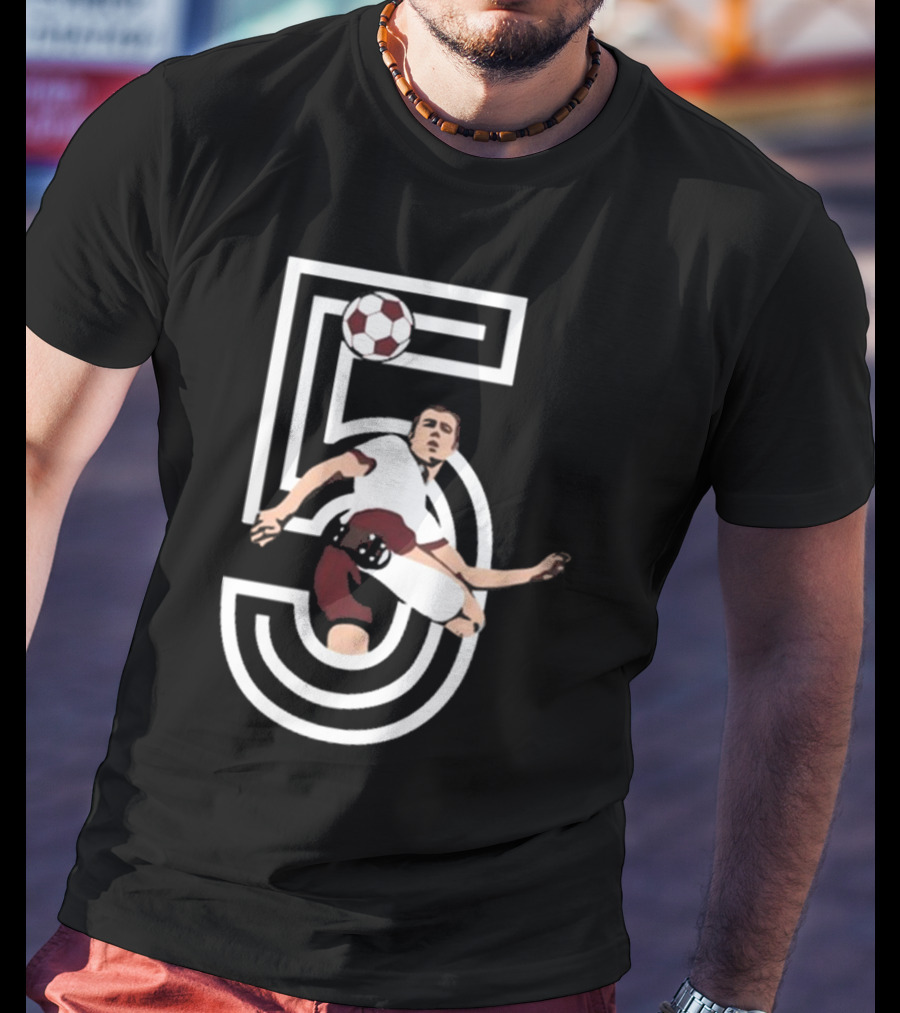Der Kaiser Franz Beckenbauer Iconic Number 5 Soccer Legend T-Shirt