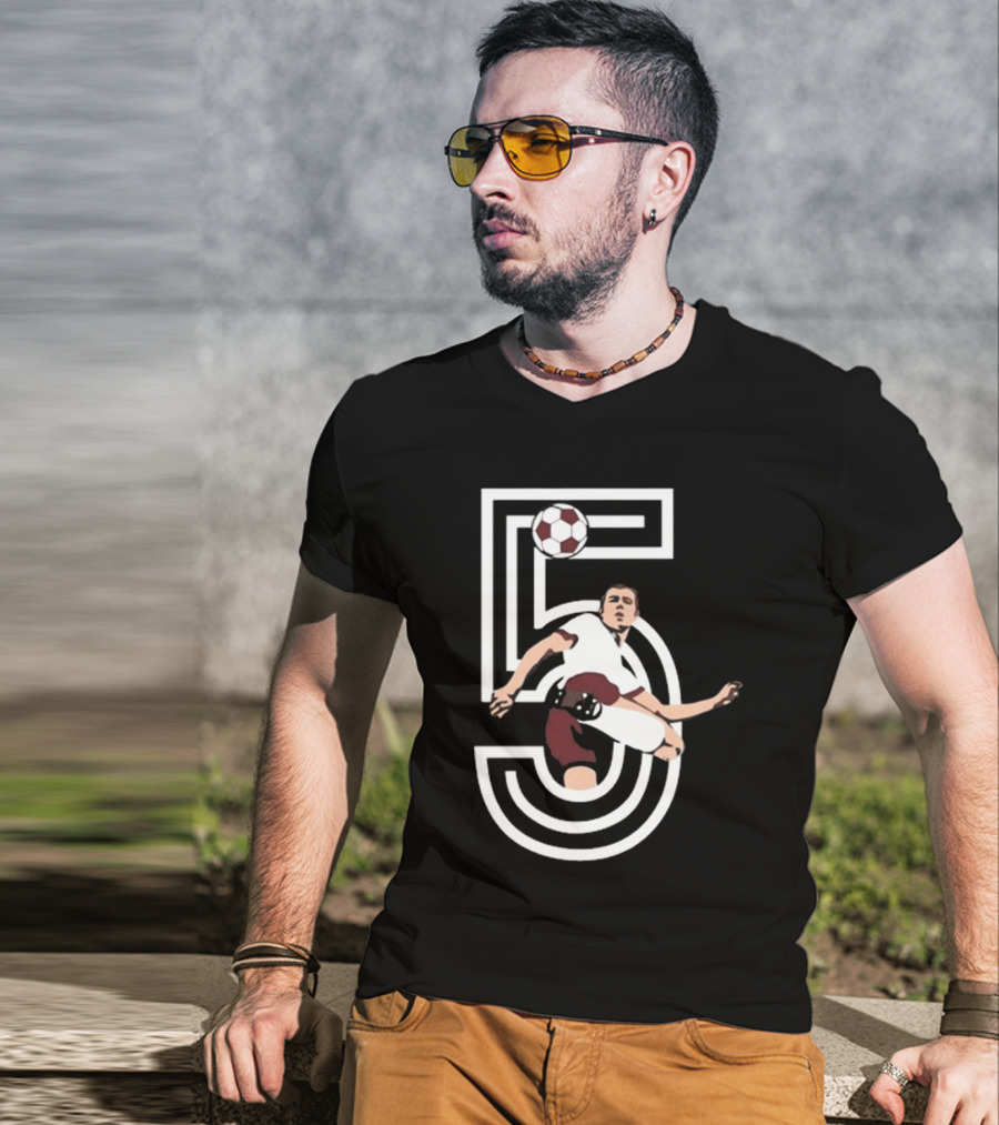Der Kaiser Franz Beckenbauer Iconic Number 5 Soccer Legend T-Shirt