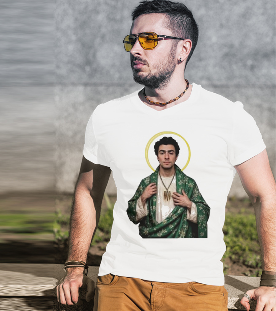 Luigi Mansion Nicola Holy Icon Green Robe T-Shirt