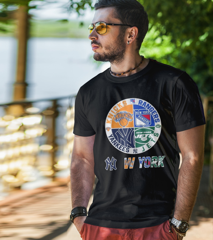 Knicks Rangers Yankees Jets New York Sports Circle T-Shirt