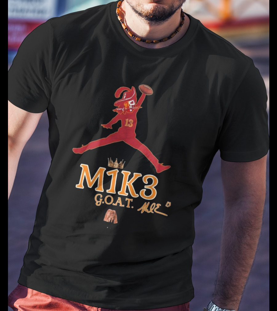 M1K3 G.O.A.T. Mike Evans 13 Buccaneers Signature Crown Football T-Shirt