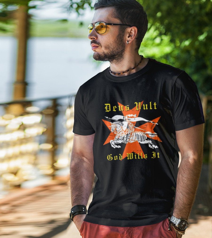 Deus Vult God Wills It Maltese Cross Knight T-Shirt