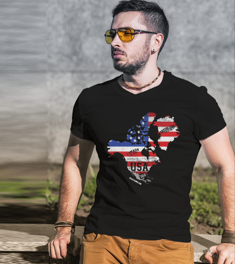 USA Canada Greenland Flag Map Bold Lines T-Shirt