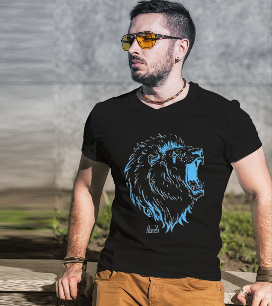 House Of Hutch Bold Lion Gritty T-Shirt