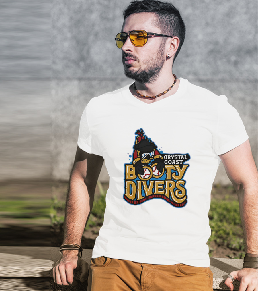 Crystal Coast Booty Divers Pirate Spyglass Emblem T-Shirt