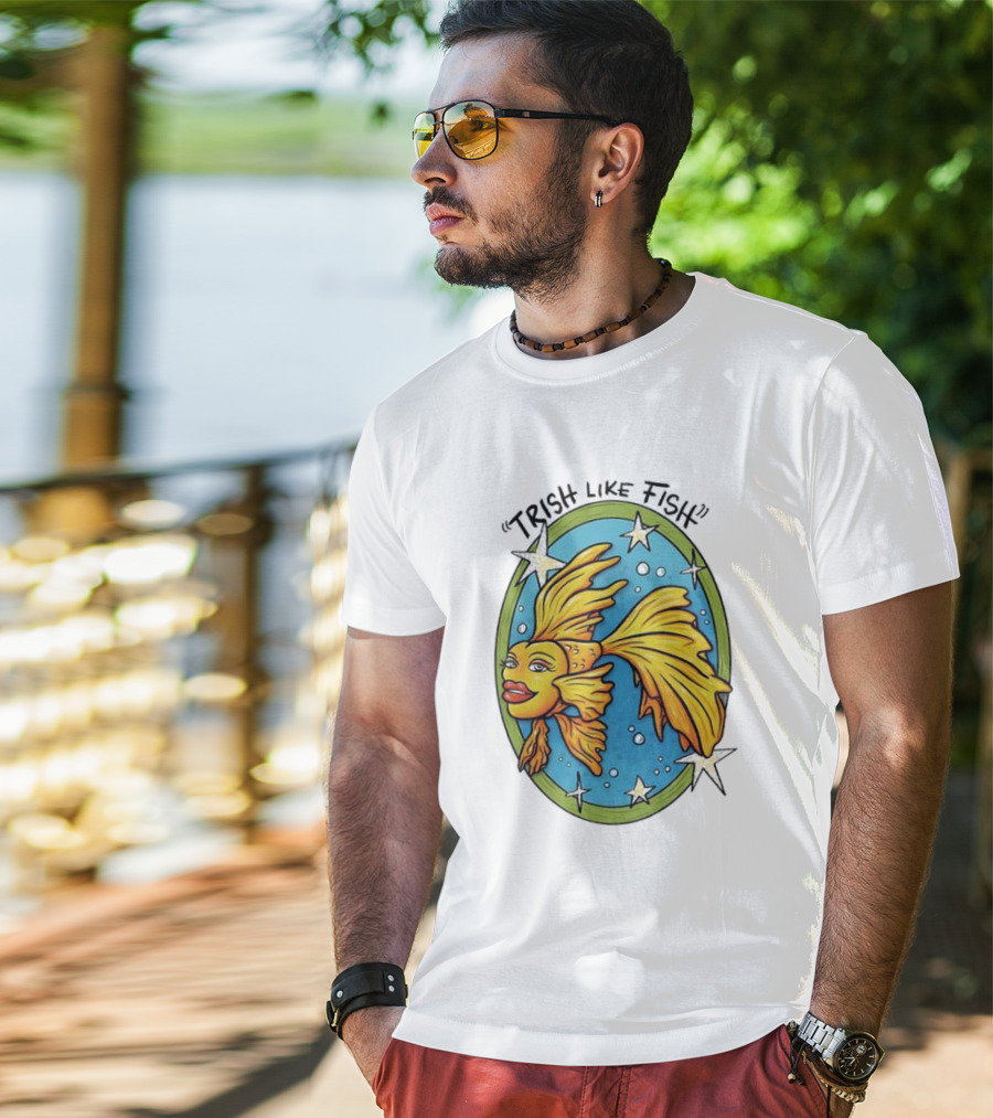 Trish Like Fish Goldfish With Stars And Bubbles T-Shirt