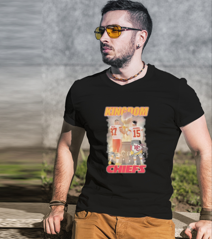 Chiefs Kingdom Travis Kelce Patrick Mahomes Trophy Celebration T-Shirt