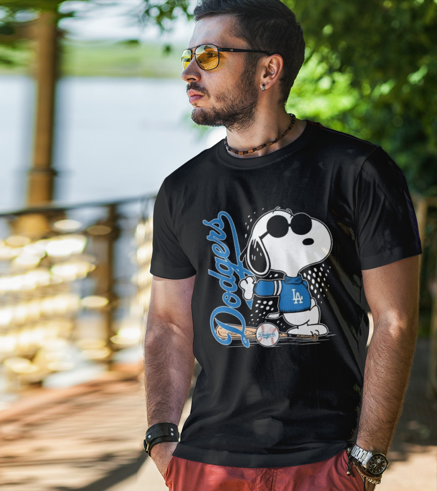 Los Angeles Dodgers Snoopy MLB 2025 Peanuts Baseball Collaboration T-Shirt